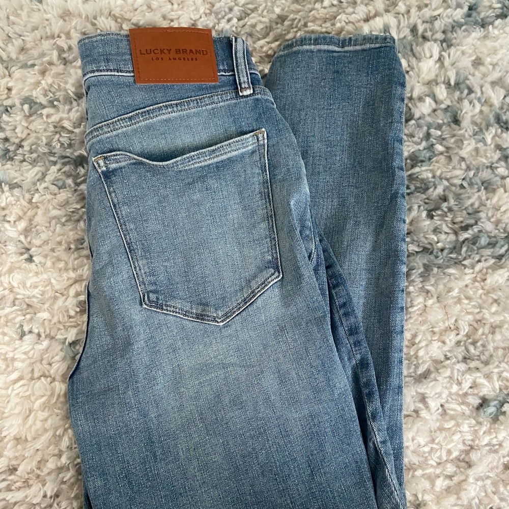 Lucky High Rise Jeans!!